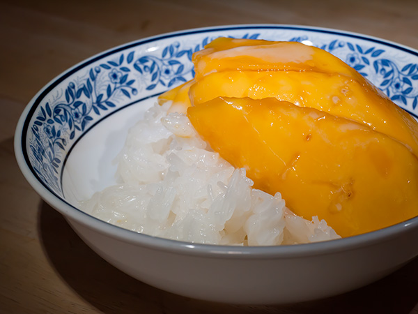 mango and sticky rice